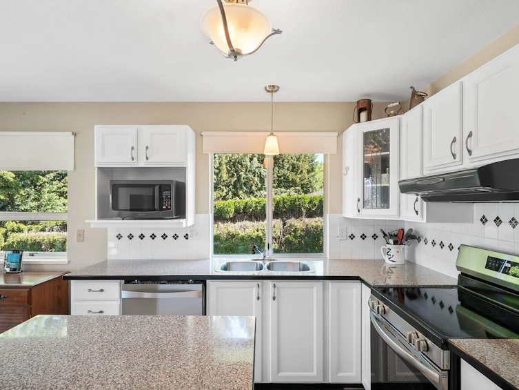 5742 190 Street, Surrey, BC, V3S 7M5 - 9