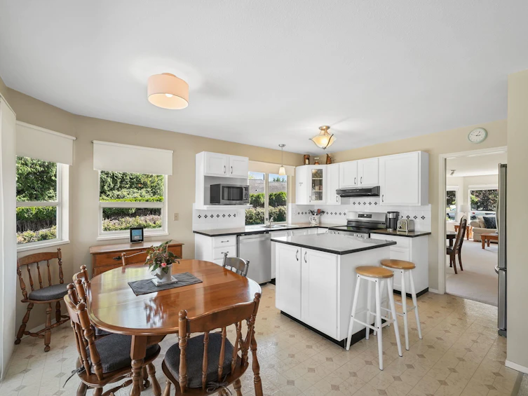 5742 190 Street, Surrey, BC, V3S 7M5 - 10