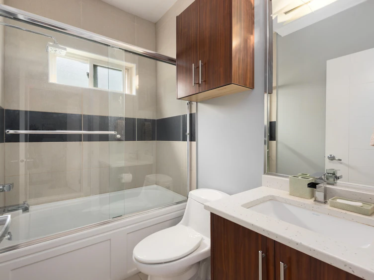 7348 11th Avenue, Burnaby, BC, V3N 2N1 - 18