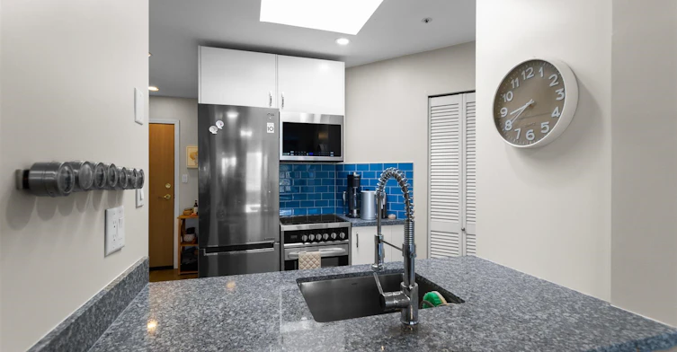 PH414-488 Kingsway, Vancouver, BC, V5T 3J9 - 10