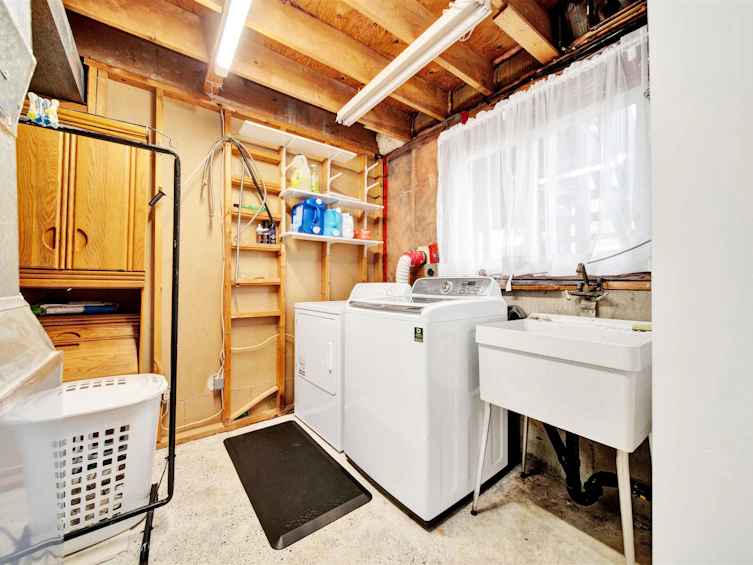 9088 146a Street, Surrey, BC, V3R 6X7 - 24