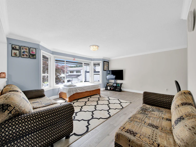 9088 146a Street, Surrey, BC, V3R 6X7 - 5