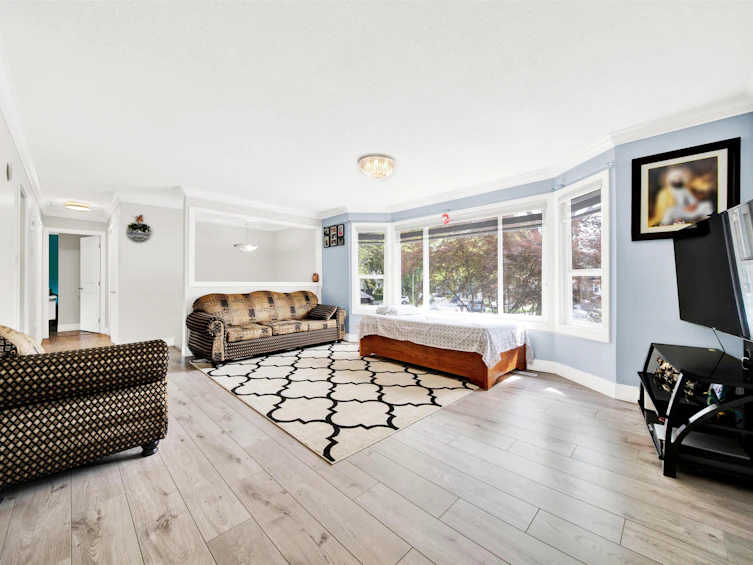 9088 146a Street, Surrey, BC, V3R 6X7 - 6