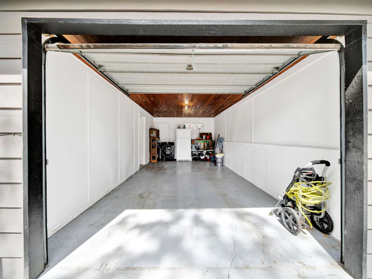 9088 146a Street, Surrey, BC, V3R 6X7 - 26