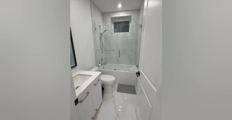 402 west 24 Street, North Vancouver, BC, V7M 2W9 - 8