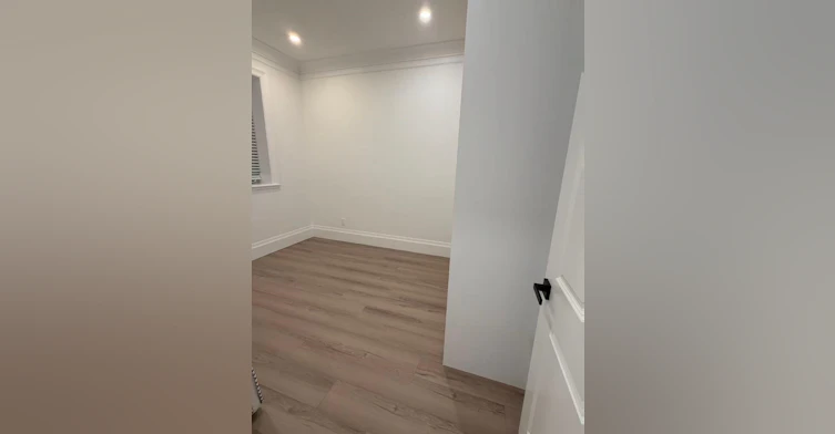 402 west 24 Street, North Vancouver, BC, V7M 2W9 - 3