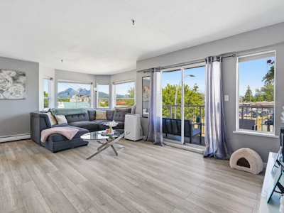331-22661 Lougheed Highway - 2