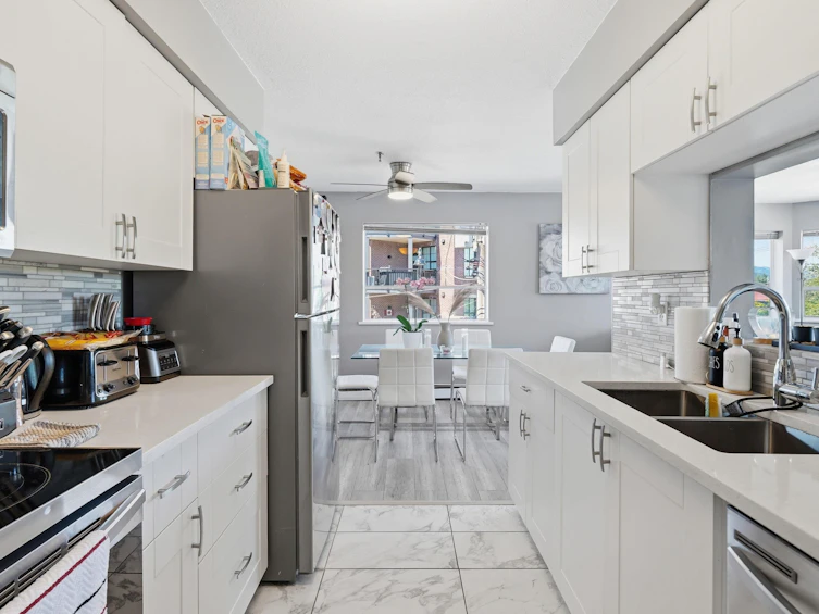 331-22661 Lougheed Highway, Maple Ridge, BC, V2X 2V4 - 3