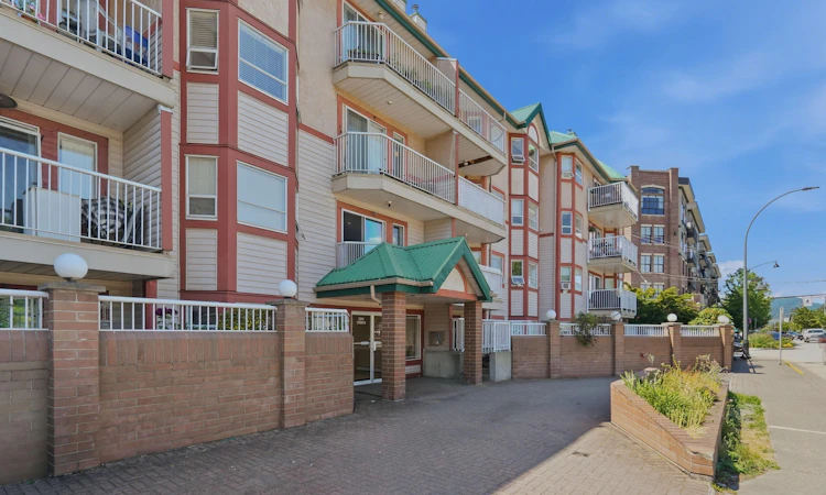 331-22661 Lougheed Highway