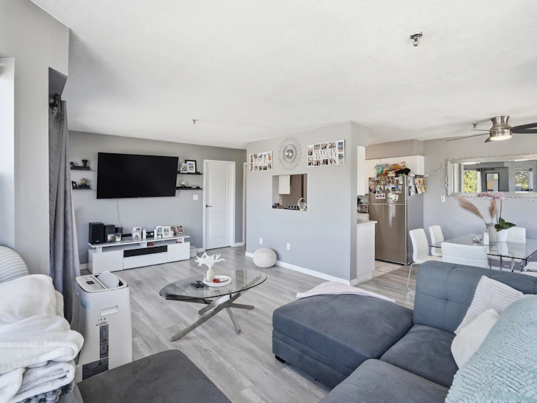 331-22661 Lougheed Highway, Maple Ridge, BC, V2X 2V4 - 12