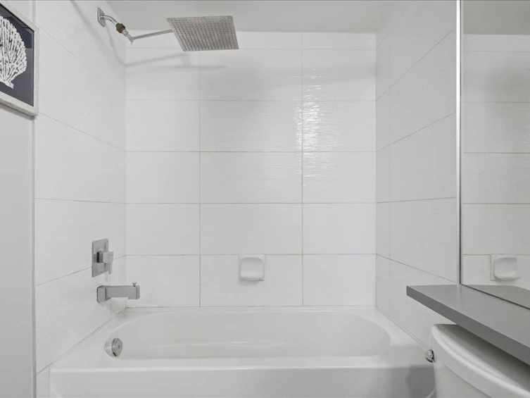 215-21009 56 Avenue, Langley, BC, V3A 0C9 - 21