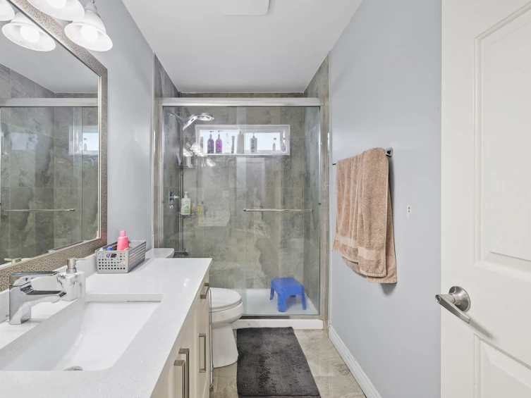 6960 143a Street, Surrey, BC, V3W 0E3 - 16