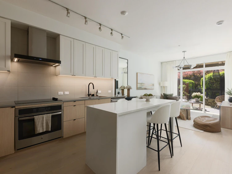 106-3205 Mountain Highway, North Vancouver, BC, V7K 0A3 - 2