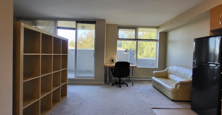311-9288 Univerfsity Crescent, Burnaby, BC, V5A 4X7 - 9