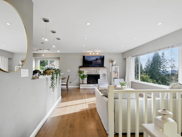 4938 Redonda Drive, North Vancouver, BC, V7R 3J9 - 2