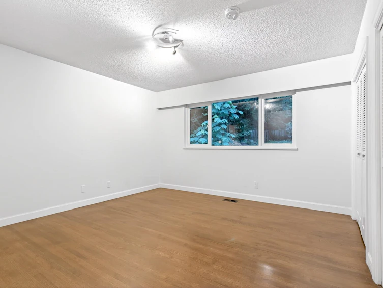 4938 Redonda Drive, North Vancouver, BC, V7R 3J9 - 17