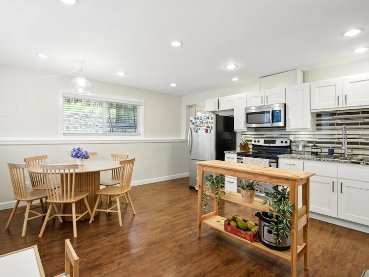 4938 Redonda Drive, North Vancouver, BC, V7R 3J9 - 21