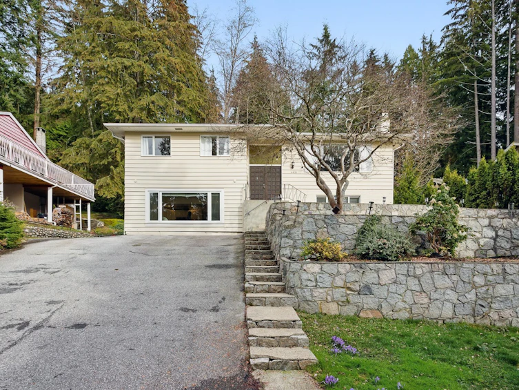 4938 Redonda Drive, North Vancouver, BC, V7R 3J9 - 36