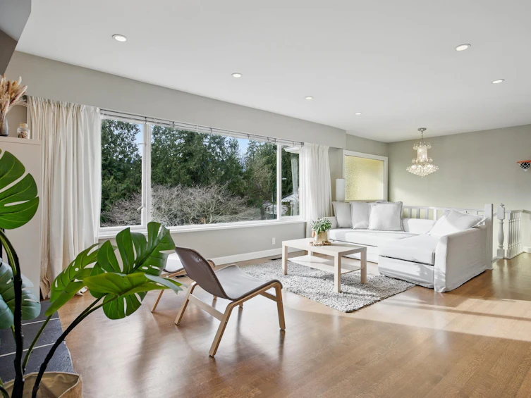 4938 Redonda Drive, North Vancouver, BC, V7R 3J9 - 4