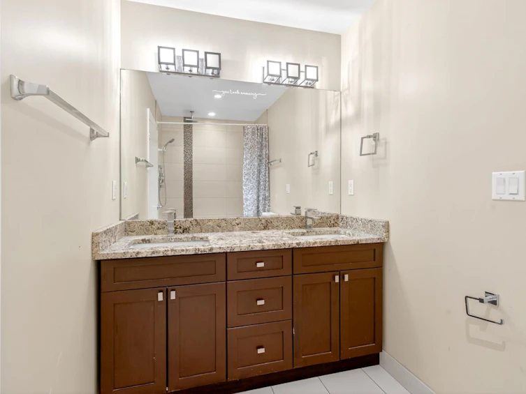 4938 Redonda Drive, North Vancouver, BC, V7R 3J9 - 19