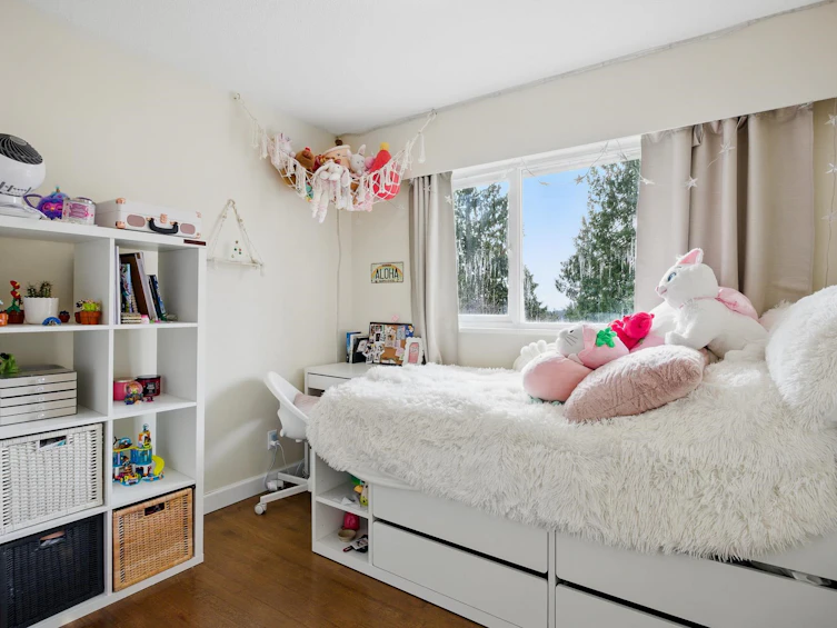 4938 Redonda Drive, North Vancouver, BC, V7R 3J9 - 11