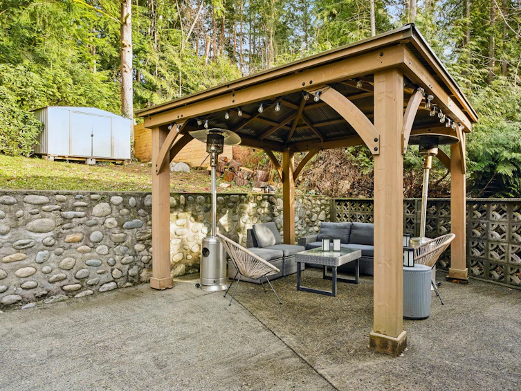 4938 Redonda Drive, North Vancouver, BC, V7R 3J9 - 33