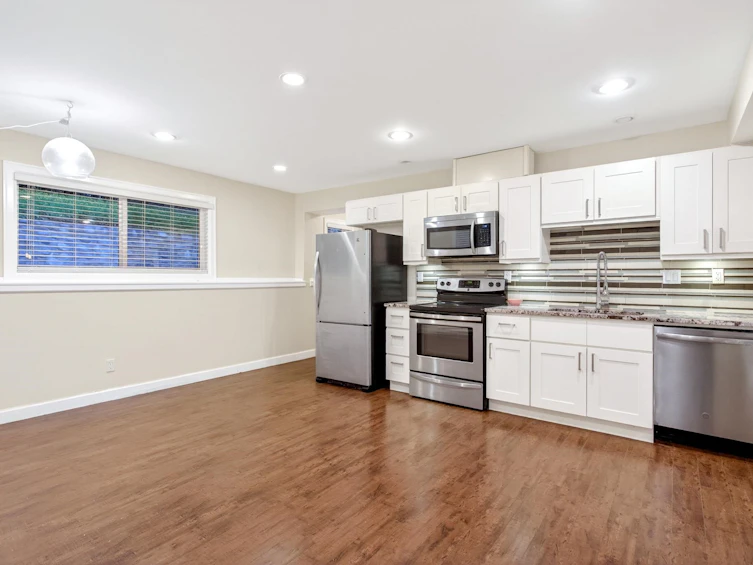 4938 Redonda Drive, North Vancouver, BC, V7R 3J9 - 25