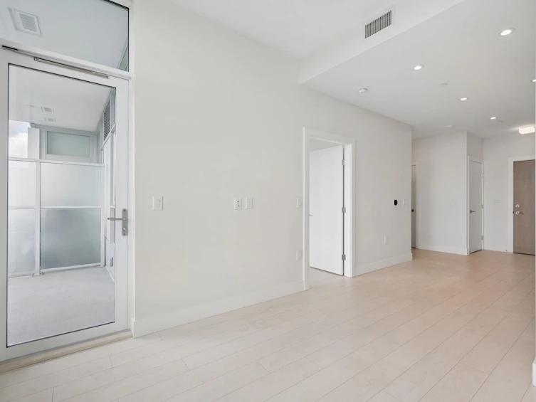 2304-3438 Sawmill Crescent, Vancouver, BC, V5S 0E3 - 6