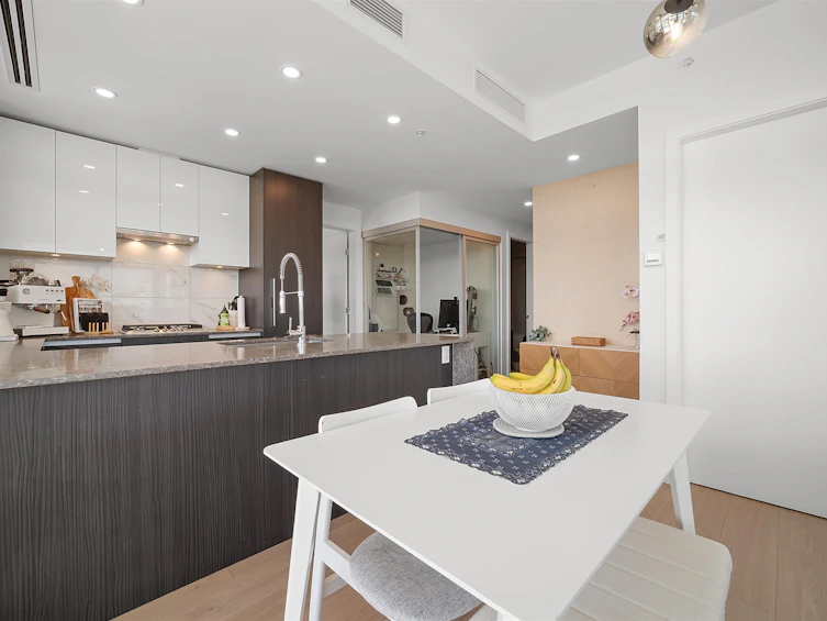 1805-5333 Goring Street, Burnaby, BC, V5B 0B6 - 6