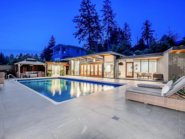 4125 Burkehill Place, West Vancouver, BC, V7V 3M8