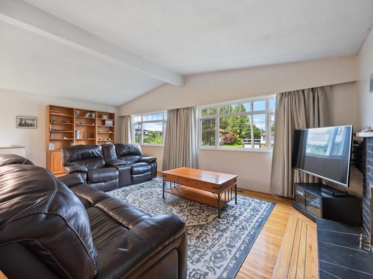 1530 Sherlock Avenue, Burnaby, BC, V5A 2M8 - 10