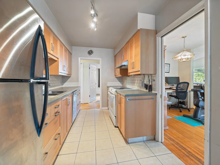 1530 Sherlock Avenue, Burnaby, BC, V5A 2M8 - 17