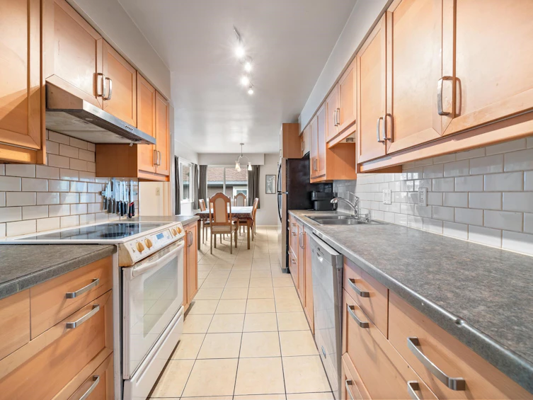 1530 Sherlock Avenue, Burnaby, BC, V5A 2M8 - 15