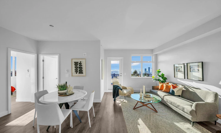 404-5535 Hastings Street
