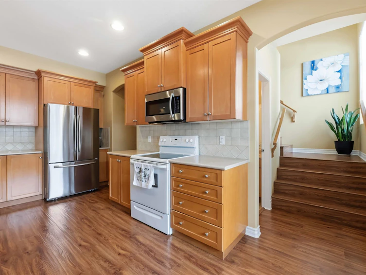 10097 241 Street, Maple Ridge, BC, V2W 2C8 - 11