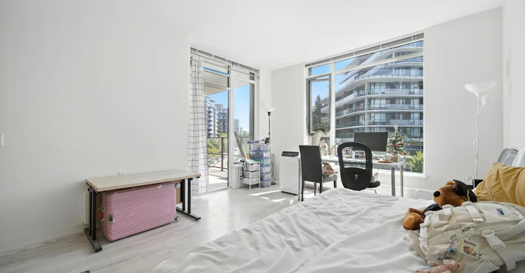 4xx-8850 University Crescent, Burnaby, BC, V5A 0C8 - 4