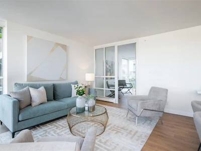 605-1228 Marinaside Crescent - 4