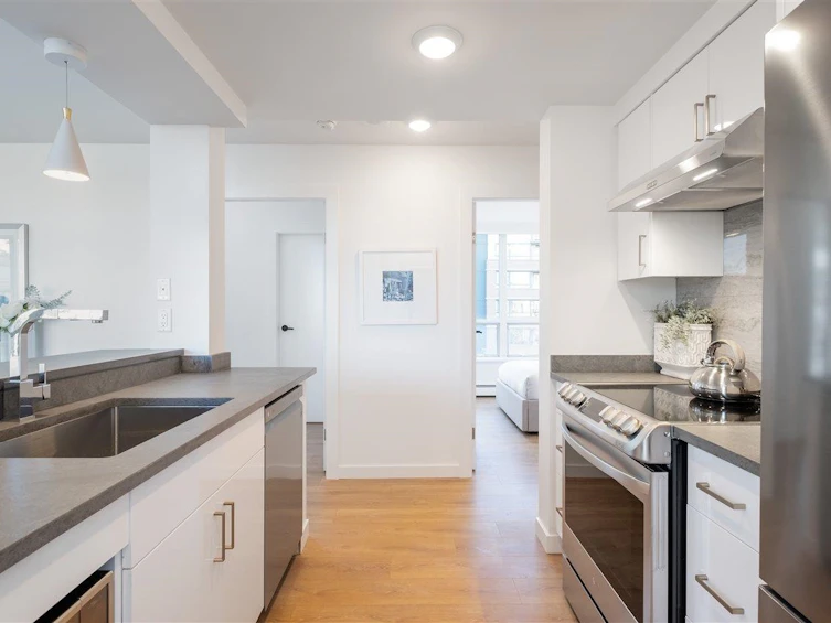 605-1228 Marinaside Crescent, Vancouver, BC, V6Z 2W4 - 13