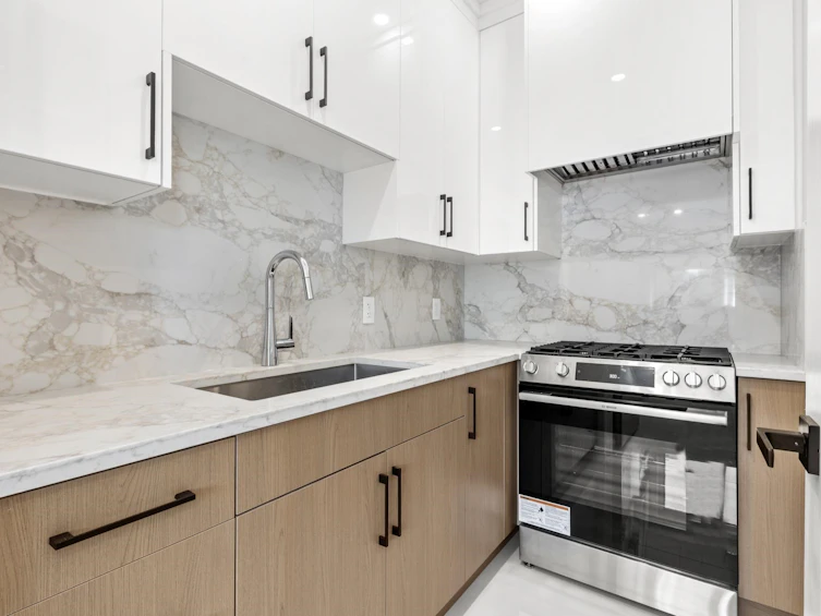 134 E 63rd Avenue, Vancouver, BC, V5X 2J6 - 12