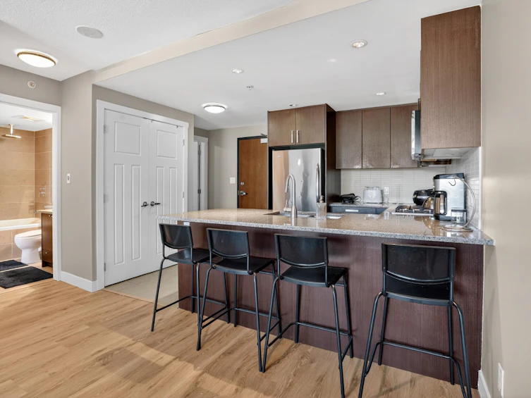 2102-2978 Glen Drive, Coquitlam, BC, V3B 0C3 - 14