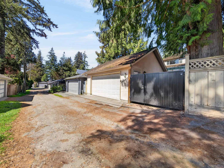3456 W 36th Avenue, Vancouver, BC, V6N 2R9 - 36