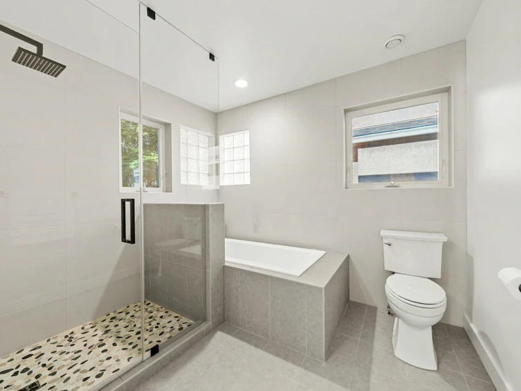 1725 Orkney Place, North Vancouver, BC, V7H 2Z1 - 25