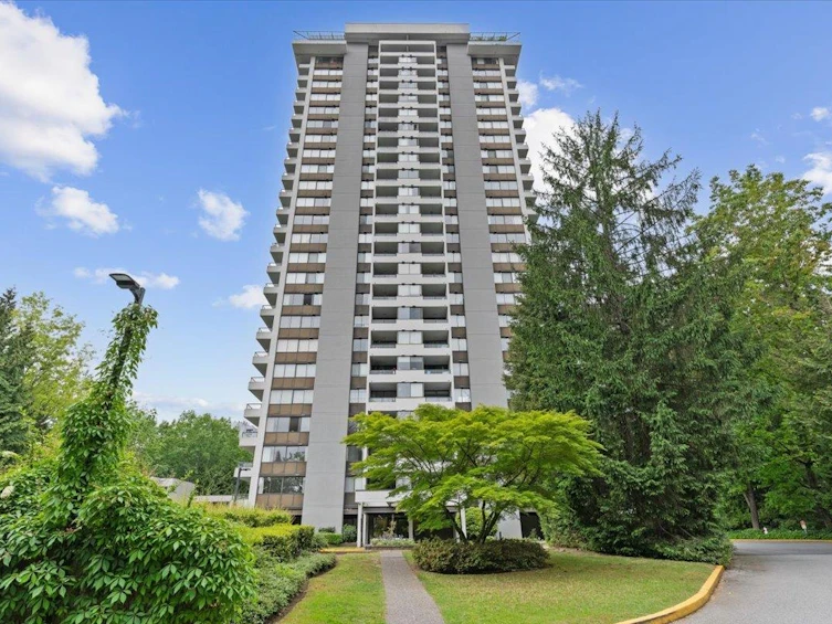 403-9521 Cardston Court, Burnaby, BC, V3N 4R8