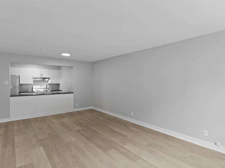 403-9521 Cardston Court, Burnaby, BC, V3N 4R8 - 11
