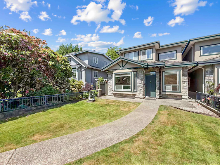 4857 Victory Street, Burnaby, BC, V5J 1S5 - 2