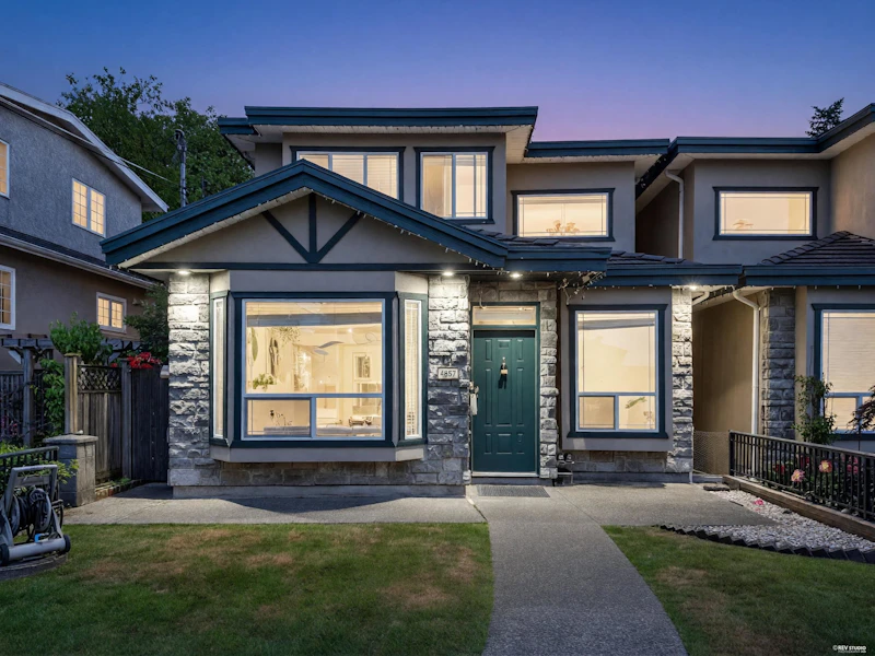 4857 Victory Street, Burnaby BC V5J 1S5