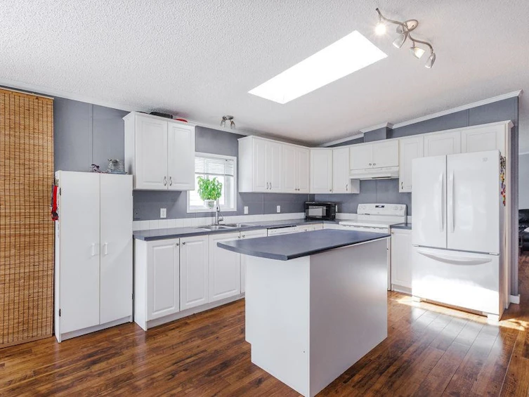 760 Hillcrest Road, Gibsons, BC, V0N 1V9 - 7