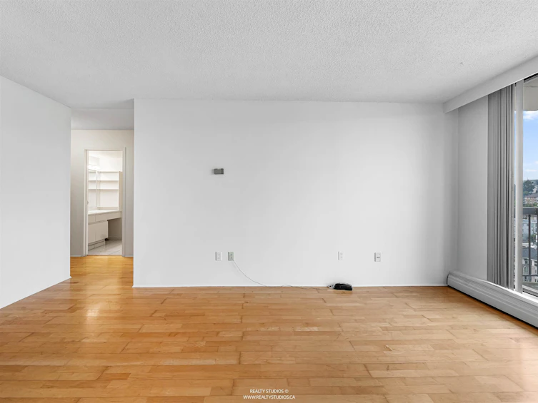 1605-145 St. Georges Avenue, North Vancouver, BC, V7L 3G8 - 3