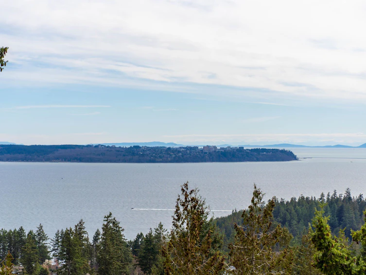 9-5110 Alderfeild Place, West Vancouver, BC, V7W 2W7 - 3