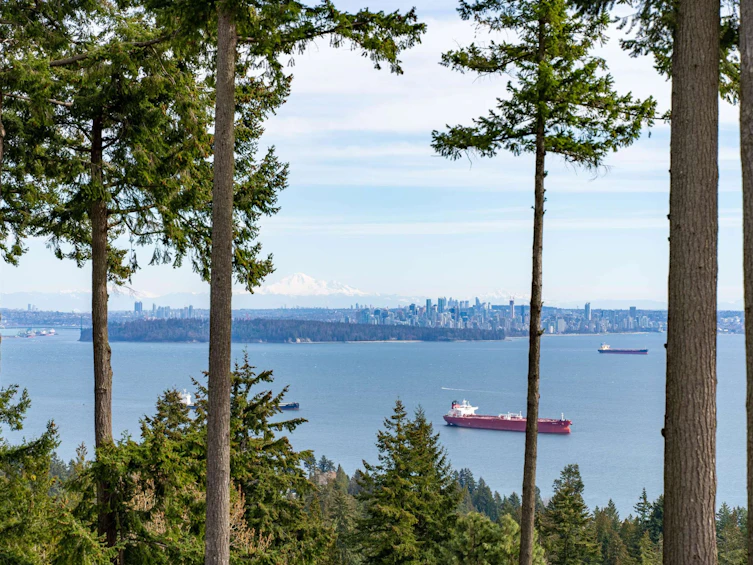 9-5110 Alderfeild Place, West Vancouver, BC, V7W 2W7 - 2